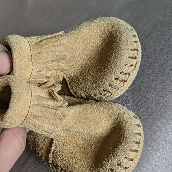Minnetonka Size 1 Infant Baby Mocassins Leather - Picture 5 of 12